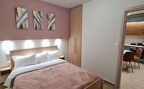 Zigos Apartments